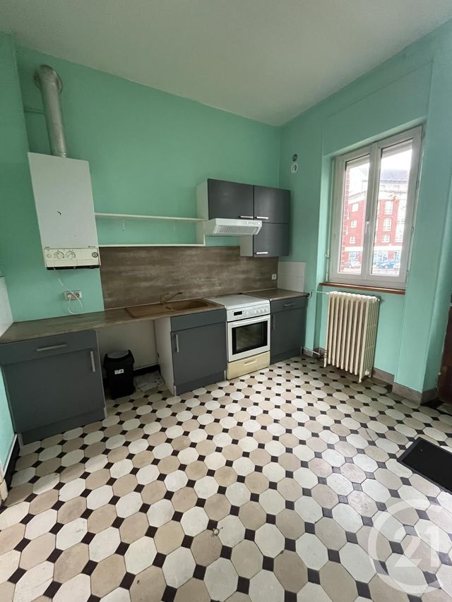 Maison &agrave; louer - 4 pi&egrave;ces - 74 m2 - Auxerre - 89 - BOURGOGNE