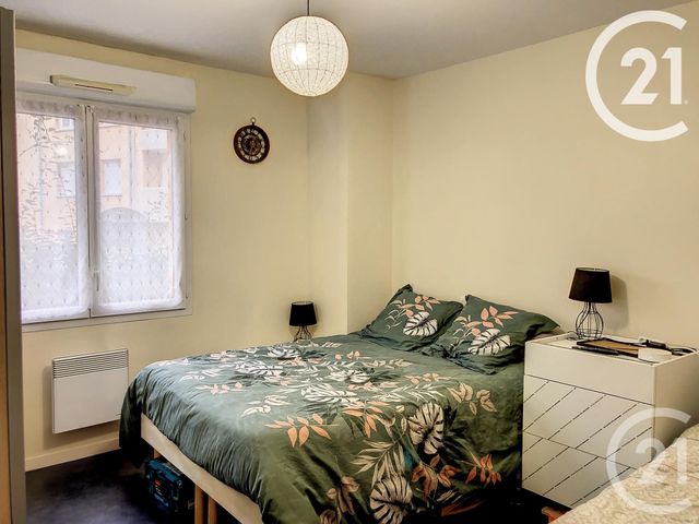 Appartement F3 &agrave; louer - 4 pi&egrave;ces - 82,30 m2 - Auxerre - 89 - BOURGOGNE