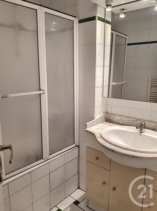 Appartement T3 &agrave; louer - 3 pi&egrave;ces - 52,60 m2 - Auxerre - 89 - BOURGOGNE