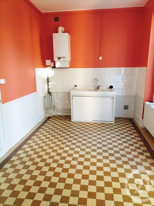 Appartement F3 &agrave; louer - 3 pi&egrave;ces - 57,45 m2 - Auxerre - 89 - BOURGOGNE