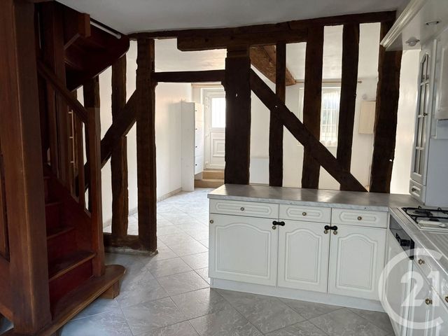 Maison &agrave; louer - 3 pi&egrave;ces - 64 m2 - Auxerre - 89 - BOURGOGNE