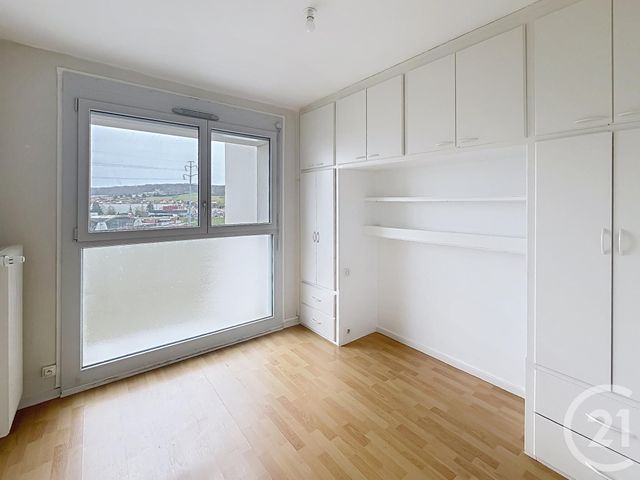 Appartement T3 &agrave; louer - 3 pi&egrave;ces - 79 m2 - Auxerre - 89 - BOURGOGNE