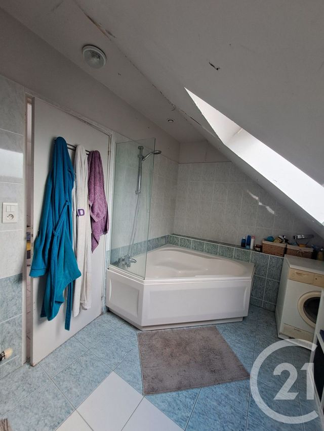 Maison &agrave; louer - 5 pi&egrave;ces - 140,85 m2 - Auxerre - 89 - BOURGOGNE