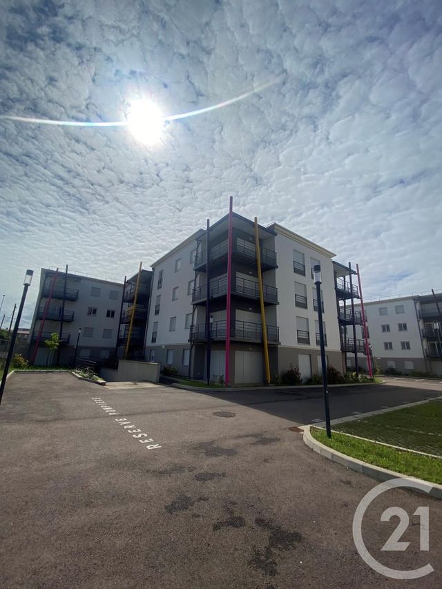 Appartement F3 &agrave; louer - 3 pi&egrave;ces - 82 m2 - Auxerre - 89 - BOURGOGNE