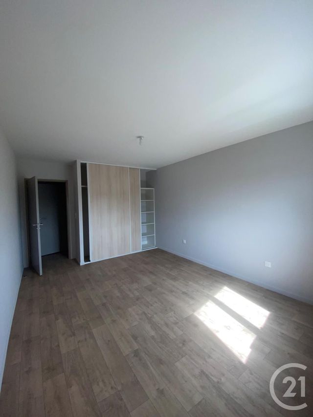 Appartement F3 &agrave; louer - 3 pi&egrave;ces - 82 m2 - Auxerre - 89 - BOURGOGNE