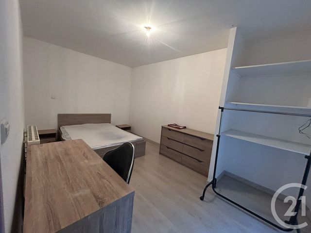 Appartement F2 &agrave; louer - 2 pi&egrave;ces - 49 m2 - St Bris Le Vineux - 89 - BOURGOGNE