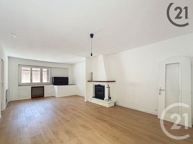 Appartement F3 à vendre - 3 pièces - 69,53 m2 - Montereau Fault Yonne - 77 - ILE-DE-FRANCE