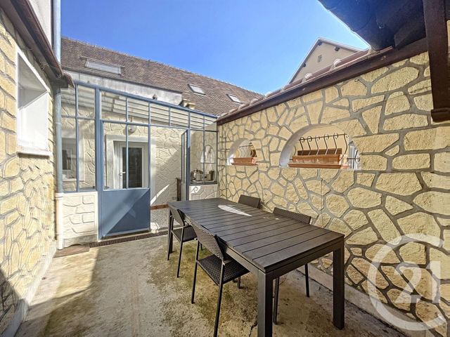 Afficher la photo en grand Appartement F3 à vendre - 3 pièces - 69,53 m2 - Montereau Fault Yonne - 77 - ILE-DE-FRANCE