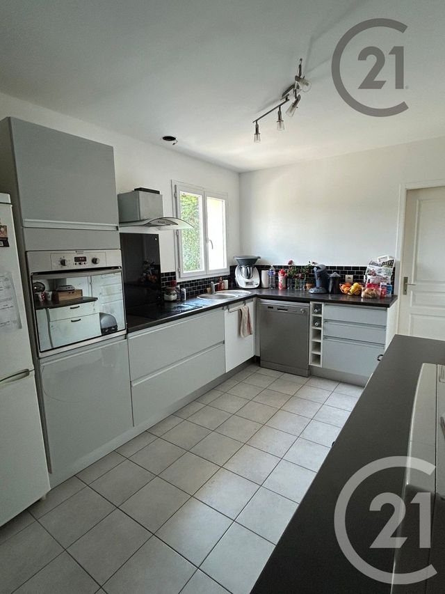 Maison &agrave; louer - 4 pi&egrave;ces - 106,62 m2 - Chatenay Sur Seine - 77 - ILE-DE-FRANCE