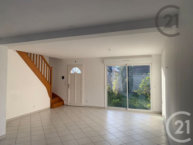 Maison &agrave; louer - 4 pi&egrave;ces - 106,62 m2 - Chatenay Sur Seine - 77 - ILE-DE-FRANCE