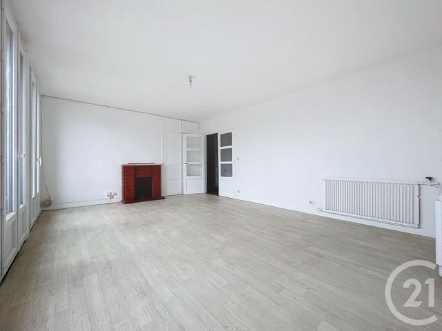 Appartement F4 à vendre - 4 pièces - 74,58 m2 - Montereau Fault Yonne - 77 - ILE-DE-FRANCE