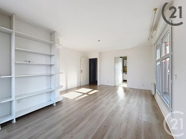 Appartement F3 à vendre - 3 pièces - 58,62 m2 - Montereau Fault Yonne - 77 - ILE-DE-FRANCE
