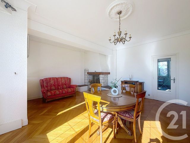 Maison &agrave; vendre - 7 pi&egrave;ces - 209,45 m2 - Montereau Fault Yonne - 77 - ILE-DE-FRANCE