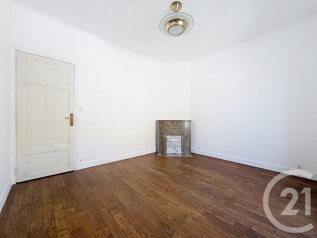 Maison &agrave; vendre - 7 pi&egrave;ces - 209,45 m2 - Montereau Fault Yonne - 77 - ILE-DE-FRANCE