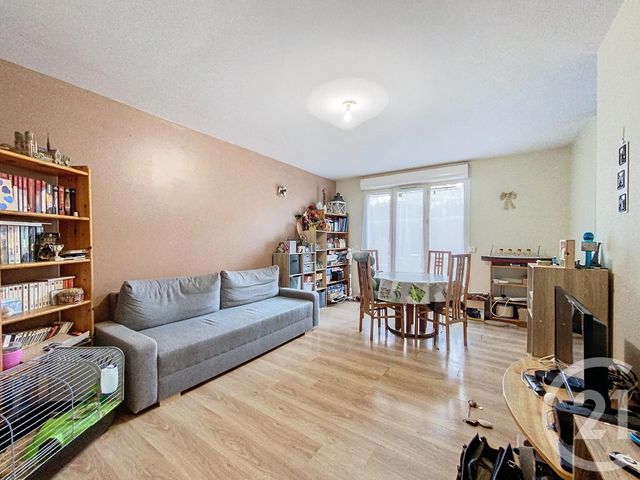 Appartement F3 à vendre - 3 pièces - 61,03 m2 - Montereau Fault Yonne - 77 - ILE-DE-FRANCE