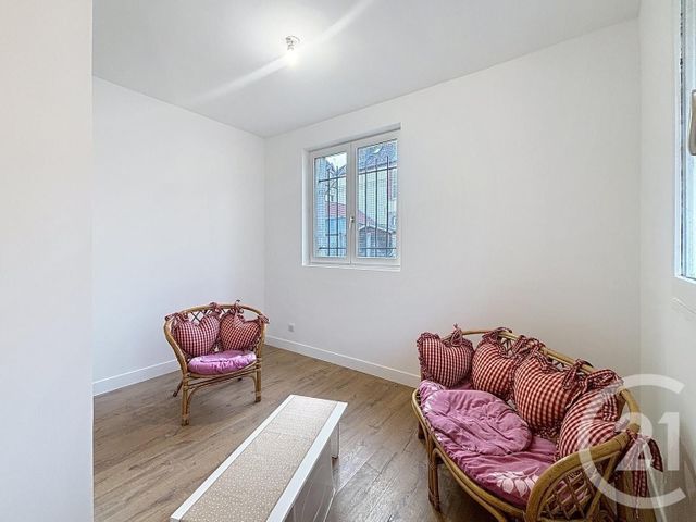 Appartement F3 &agrave; vendre - 3 pi&egrave;ces - 75,57 m2 - Montereau Fault Yonne - 77 - ILE-DE-FRANCE