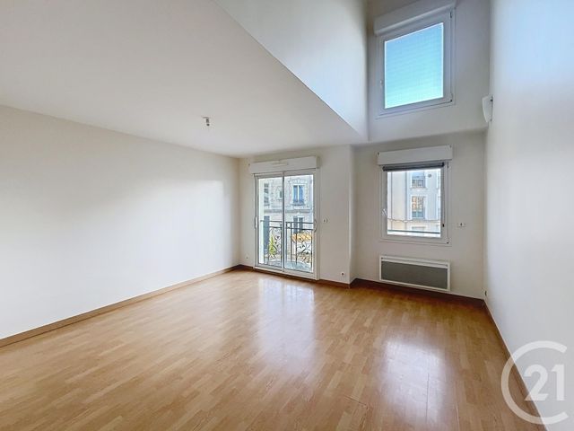 Appartement F4 à vendre - 4 pièces - 87,34 m2 - Montereau Fault Yonne - 77 - ILE-DE-FRANCE