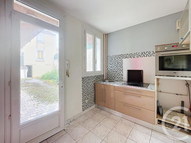 Appartement F3 à vendre - 3 pièces - 60,11 m2 - Montereau Fault Yonne - 77 - ILE-DE-FRANCE