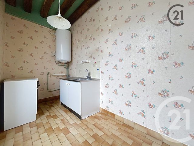 Afficher la photo en grand Appartement F2 à vendre - 2 pièces - 45,25 m2 - Montereau Fault Yonne - 77 - ILE-DE-FRANCE
