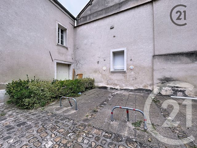 Afficher la photo en grand Appartement F2 à vendre - 2 pièces - 45,25 m2 - Montereau Fault Yonne - 77 - ILE-DE-FRANCE