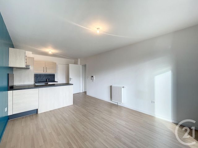 Afficher la photo en grand Appartement F2 à vendre - 2 pièces - 42,22 m2 - Montereau Fault Yonne - 77 - ILE-DE-FRANCE