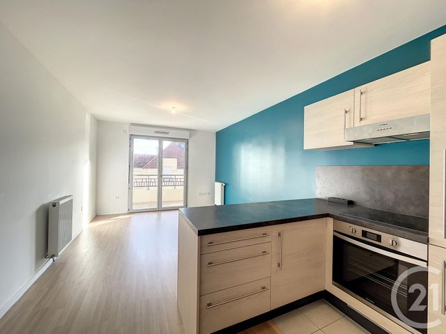 Afficher la photo en grand Appartement F2 à vendre - 2 pièces - 42,22 m2 - Montereau Fault Yonne - 77 - ILE-DE-FRANCE