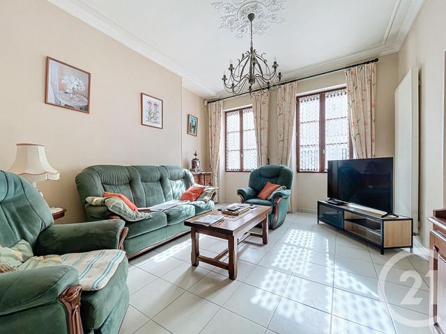 Maison à vendre - 7 pièces - 177,21 m2 - Villeneuve La Guyard - 89 - BOURGOGNE