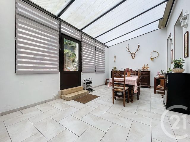 Maison à vendre - 7 pièces - 177,21 m2 - Villeneuve La Guyard - 89 - BOURGOGNE