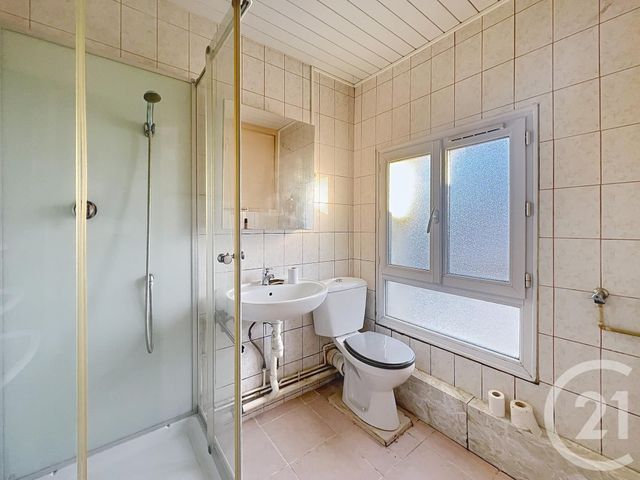 Appartement F2 bis à vendre - 2 pièces - 43,73 m2 - Montereau Fault Yonne - 77 - ILE-DE-FRANCE