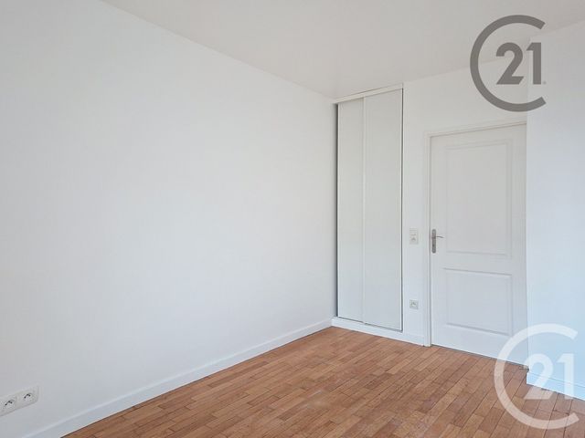 Maison &agrave; louer - 5 pi&egrave;ces - 125 m2 - Montereau Fault Yonne - 77 - ILE-DE-FRANCE