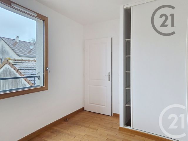 Maison &agrave; louer - 5 pi&egrave;ces - 125 m2 - Montereau Fault Yonne - 77 - ILE-DE-FRANCE