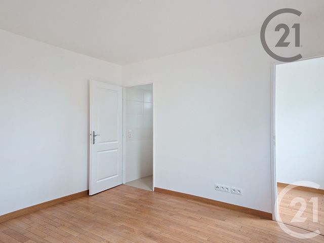 Maison &agrave; louer - 5 pi&egrave;ces - 125 m2 - Montereau Fault Yonne - 77 - ILE-DE-FRANCE