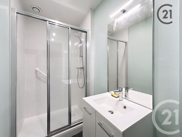 Appartement F3 &agrave; vendre - 3 pi&egrave;ces - 74 m2 - Montereau Fault Yonne - 77 - ILE-DE-FRANCE