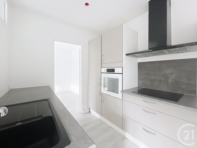 Appartement F2 à vendre - 2 pièces - 32,77 m2 - Montereau Fault Yonne - 77 - ILE-DE-FRANCE