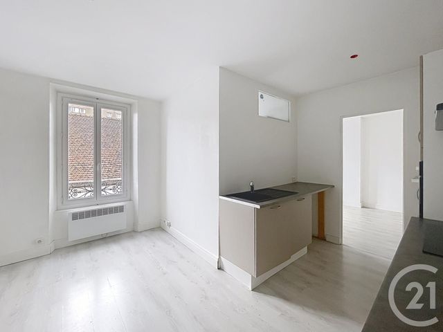Appartement F2 à vendre - 2 pièces - 32,77 m2 - Montereau Fault Yonne - 77 - ILE-DE-FRANCE