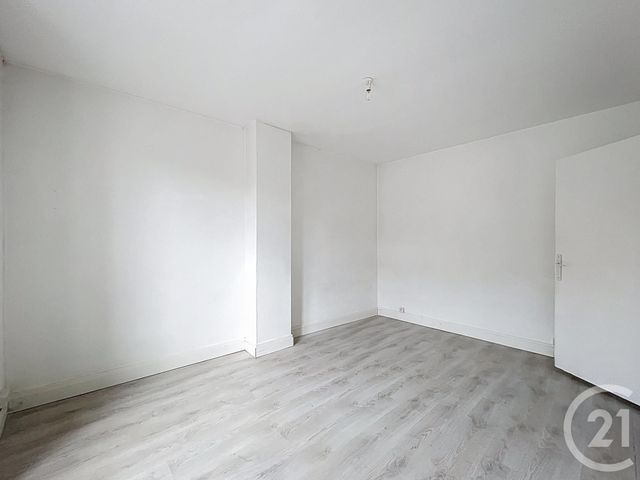 Appartement F2 à vendre - 2 pièces - 32,77 m2 - Montereau Fault Yonne - 77 - ILE-DE-FRANCE