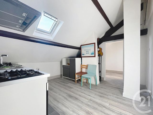 Appartement F1 &agrave; vendre - 1 pi&egrave;ce - 19 m2 - Montereau Fault Yonne - 77 - ILE-DE-FRANCE