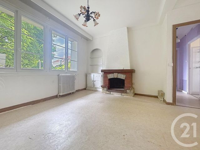 Appartement F3 &agrave; vendre - 3 pi&egrave;ces - 65,18 m2 - Montereau Fault Yonne - 77 - ILE-DE-FRANCE