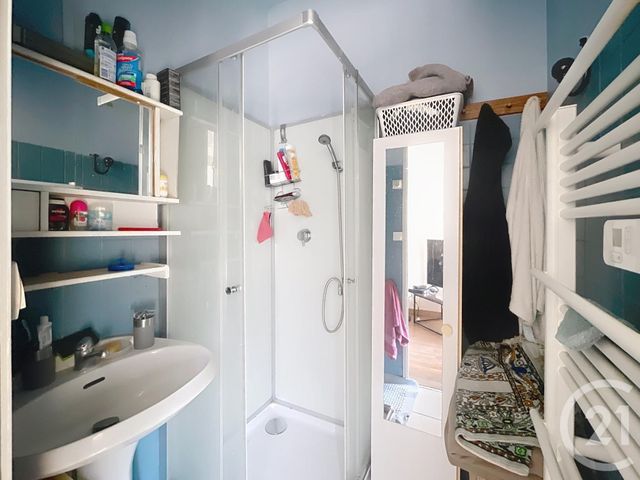 Immeuble à vendre - 69 m2 - Montereau Fault Yonne - 77 - ILE-DE-FRANCE