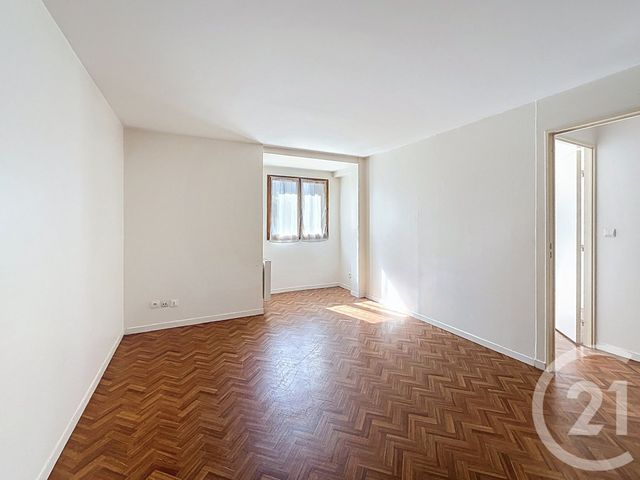 Appartement F3 à vendre - 3 pièces - 56 m2 - Montereau Fault Yonne - 77 - ILE-DE-FRANCE