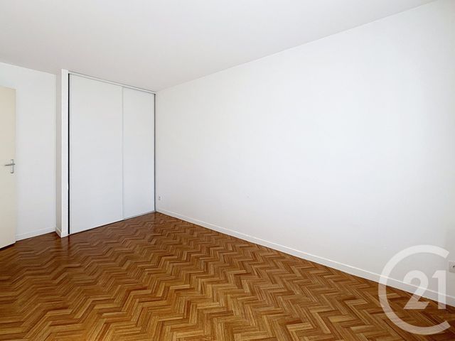 Appartement F3 à vendre - 3 pièces - 56 m2 - Montereau Fault Yonne - 77 - ILE-DE-FRANCE