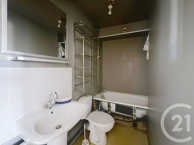 Appartement F2 à vendre - 2 pièces - 36,30 m2 - Montereau Fault Yonne - 77 - ILE-DE-FRANCE