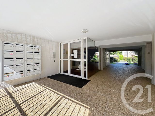 Appartement F2 à vendre - 2 pièces - 36,30 m2 - Montereau Fault Yonne - 77 - ILE-DE-FRANCE