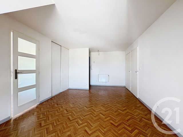 Appartement F2 à vendre - 2 pièces - 36,30 m2 - Montereau Fault Yonne - 77 - ILE-DE-FRANCE