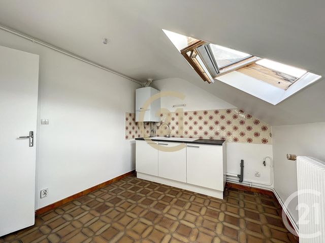Appartement F2 &agrave; louer - 2 pi&egrave;ces - 39,94 m2 - Montereau Fault Yonne - 77 - ILE-DE-FRANCE