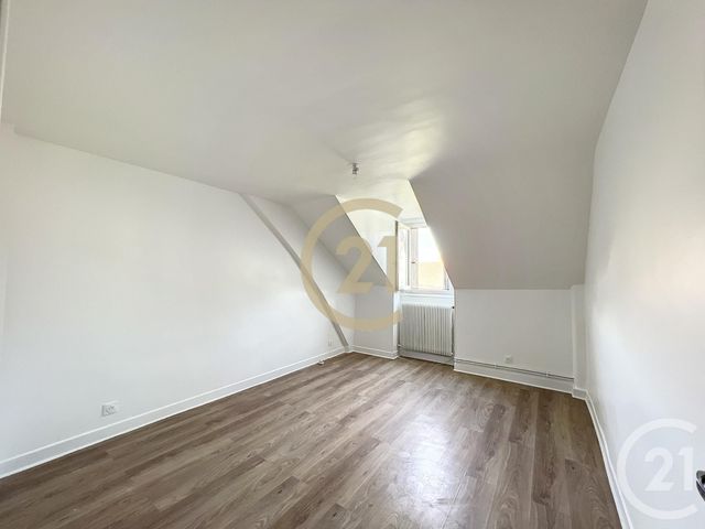 Appartement F2 &agrave; louer - 2 pi&egrave;ces - 39,94 m2 - Montereau Fault Yonne - 77 - ILE-DE-FRANCE