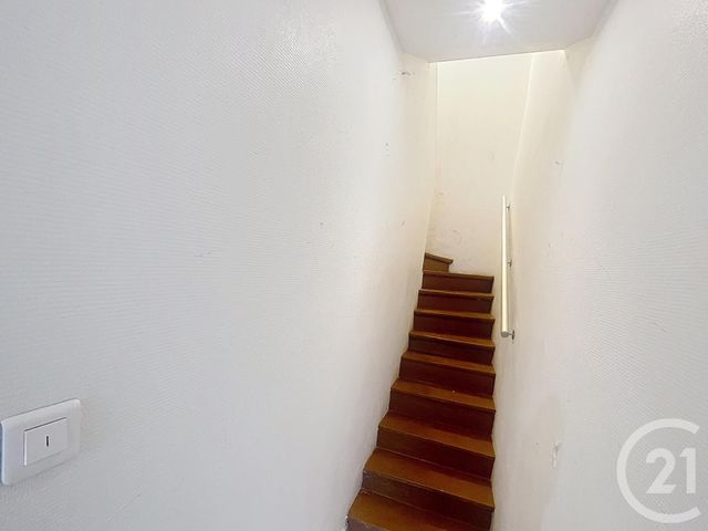 Immeuble à vendre - 78,94 m2 - Montereau Fault Yonne - 77 - ILE-DE-FRANCE