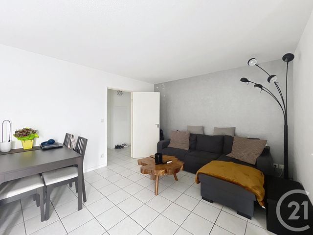 Appartement F2 bis à vendre - 3 pièces - 51,88 m2 - Montereau Fault Yonne - 77 - ILE-DE-FRANCE