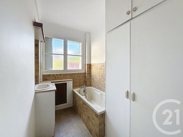 Afficher la photo en grand Appartement F3 à vendre - 3 pièces - 67,30 m2 - Montereau Fault Yonne - 77 - ILE-DE-FRANCE