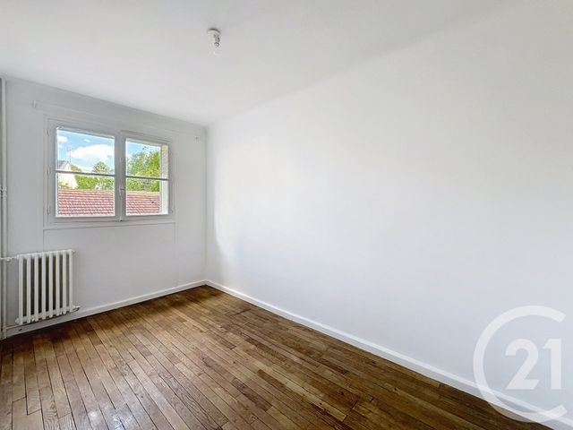 Afficher la photo en grand Appartement F3 à vendre - 3 pièces - 67,30 m2 - Montereau Fault Yonne - 77 - ILE-DE-FRANCE